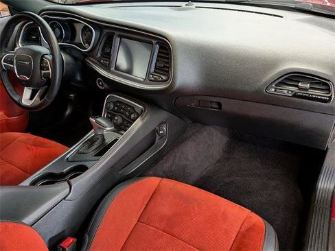 Certified 2016 Dodge Challenger R/T Scat Pack w/ Leather Interior Group image 25