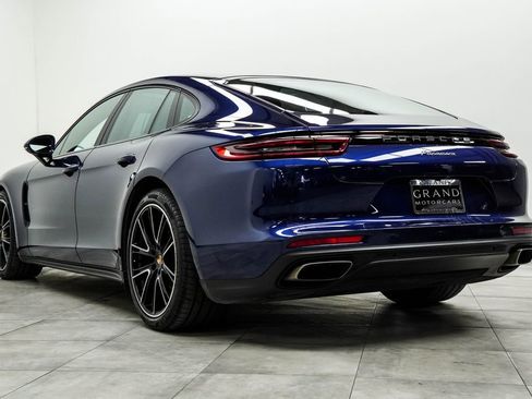 Used 2020 Porsche Panamera image 11