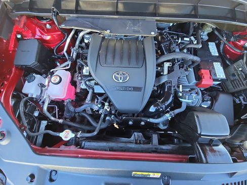 Used 2023 Toyota Highlander XLE image 38