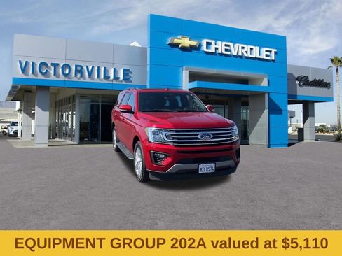 Used 2020 Ford Expedition XLT w/ Equipment Group 202A RWD image 3