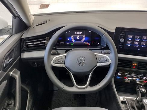 New 2026 Volkswagen Jetta SE image 31