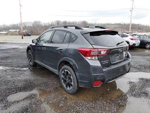 Used 2021 Subaru Crosstrek 2.0i Premium image 3