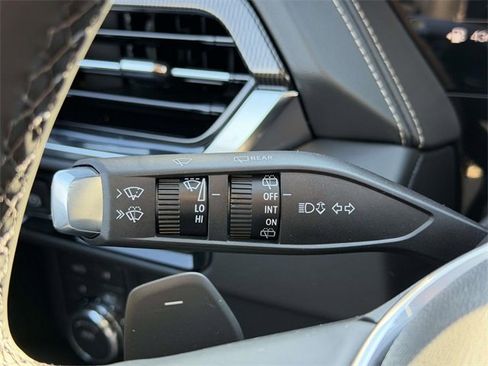 New 2026 GMC Yukon Elevation image 16