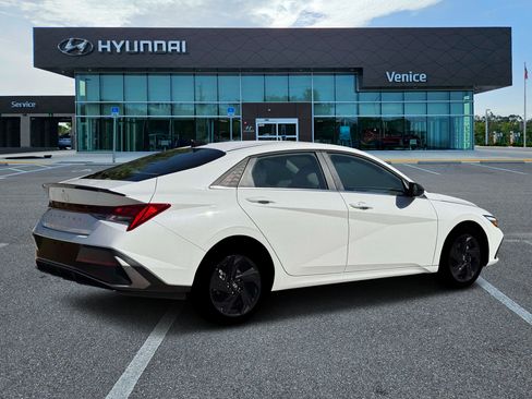 New 2026 Hyundai Elantra SEL Sport w/ Cargo Package FWD image 27