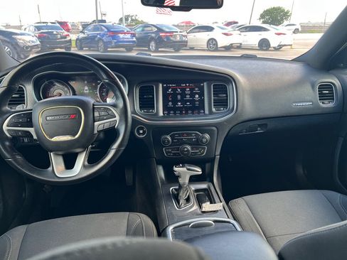Used 2018 Dodge Charger R/T RWD image 18