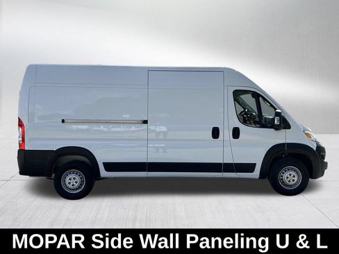 Used 2025 RAM ProMaster 2500 w/ Convenience Group FWD image 5
