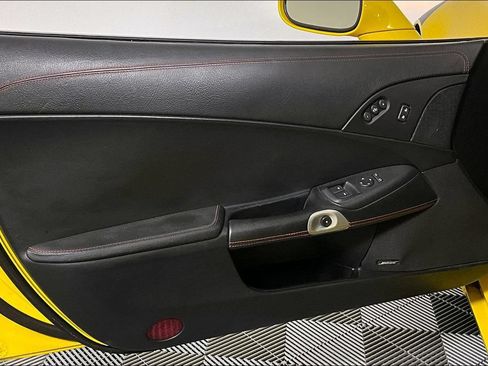 Used 2012 Chevrolet Corvette Grand Sport w/ 4LT Preferred Equipment Group RWD image 23