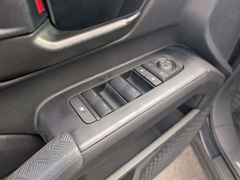 Used 2026 Toyota Tacoma SR5 image 18