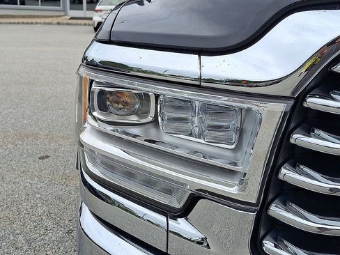 Used 2022 RAM 3500 Limited AWD/4WD image 14