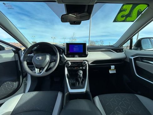 Used 2025 Toyota RAV4 XLE w/ Convenience Package image 10