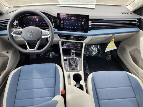 New 2025 Volkswagen Jetta SE image 25