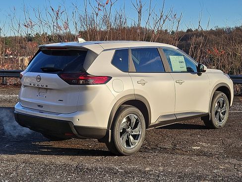 New 2026 Nissan Rogue SV image 6