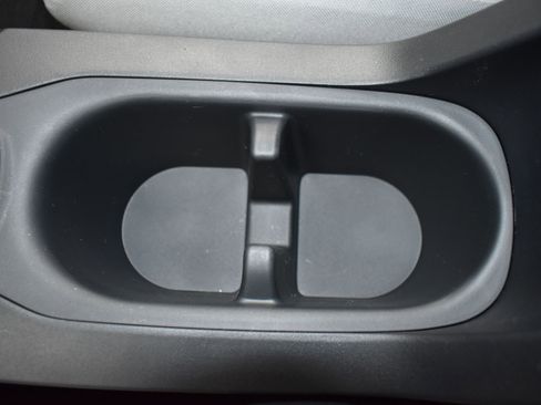 Used 2025 Toyota Corolla Cross L FWD image 18