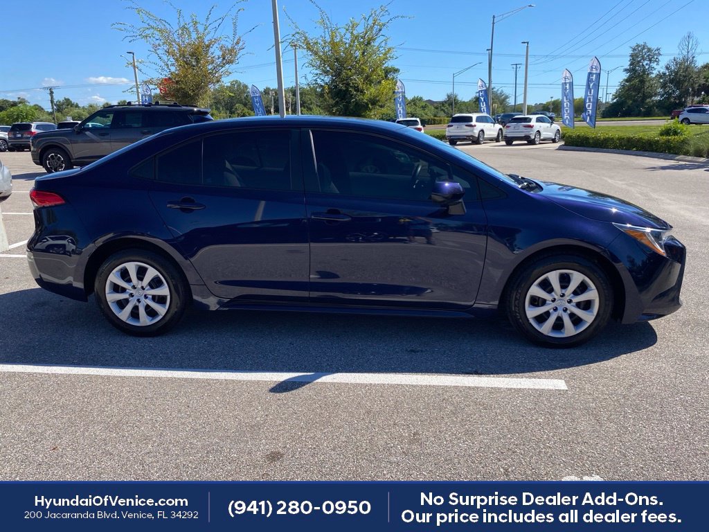 Used 2022 Toyota Corolla LE FWD image 28
