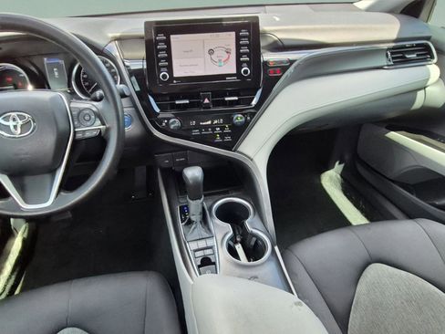 Used 2022 Toyota Camry LE FWD image 14
