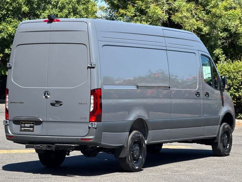 New 2026 Mercedes-Benz Sprinter 2500 image 3