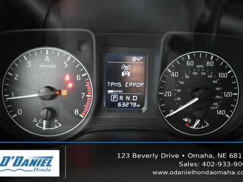 Used 2017 Nissan Titan S AWD/4WD image 28
