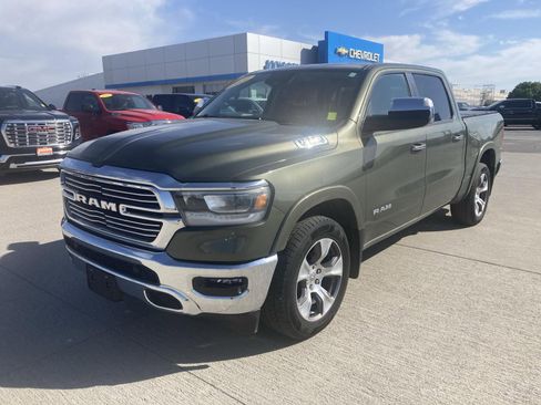 Used 2021 RAM 1500 Laramie AWD/4WD image 2