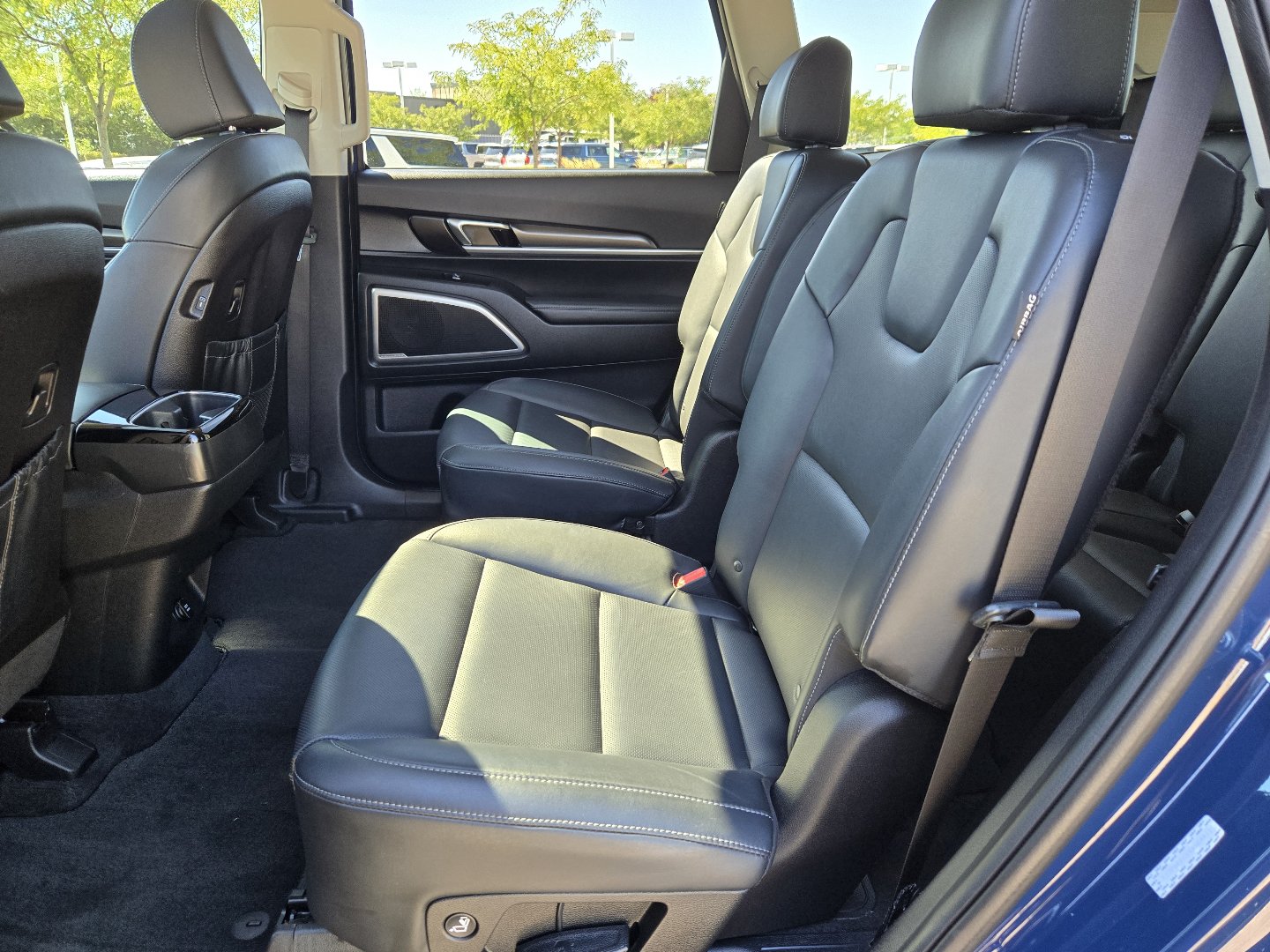 Used 2025 Kia Telluride S AWD/4WD image 5