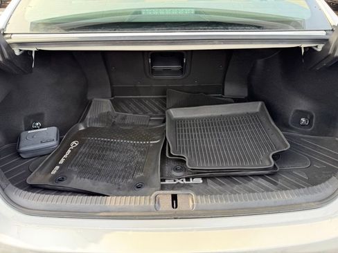 Used 2023 Lexus ES 350 w/ Premium Package image 17