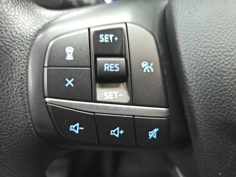 Used 2020 Ford Escape SE image 16
