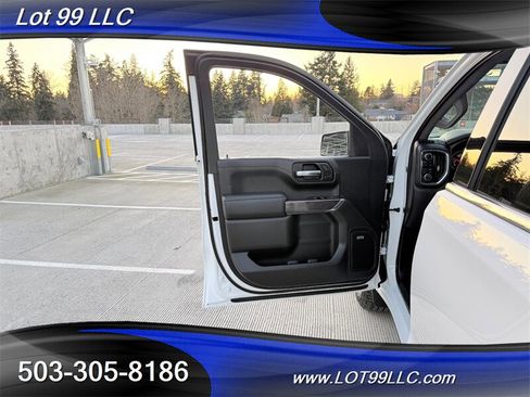 Used 2019 Chevrolet Silverado 1500 LTZ w/ LTZ Premium Package AWD/4WD image 32