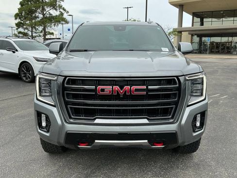 Used 2023 GMC Yukon XL AT4 w/ AT4 Premium Plus Package AWD/4WD image 8
