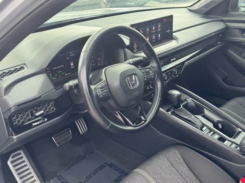 Used 2023 Honda Accord Sport image 13
