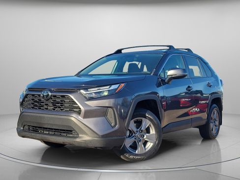 Used 2024 Toyota RAV4 XLE image 2