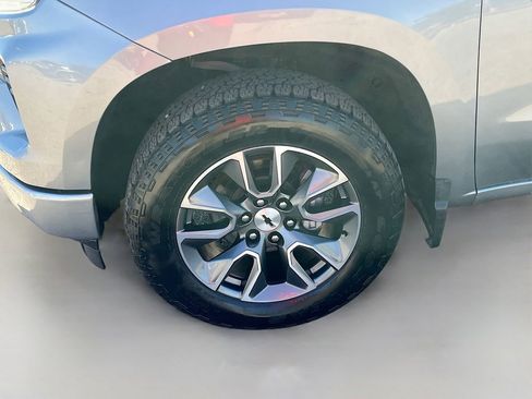 Used 2024 Chevrolet Silverado 1500 RST w/ Z71 Off-Road Package image 29