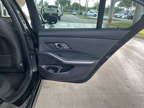 Used 2020 BMW 330i Sedan w/ Convenience Package RWD image 33