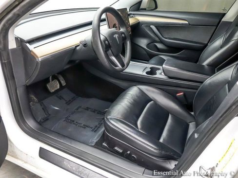 Used 2021 Tesla Model 3 Standard Range Plus image 13