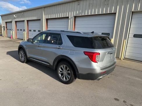 Used 2023 Ford Explorer Limited image 15