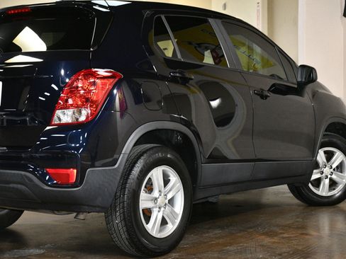 Used 2021 Chevrolet Trax LS w/ Tint and Cruise Package image 56