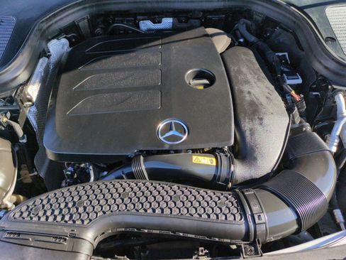 Used 2022 Mercedes-Benz GLC 300 w/ AMG Line image 20