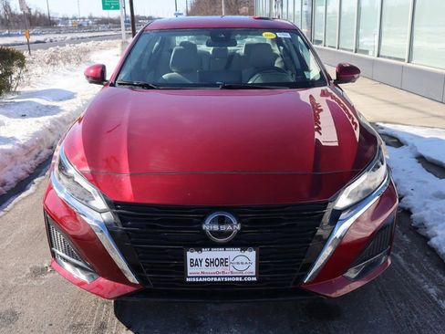 Certified 2025 Nissan Altima 2.5 SL image 8