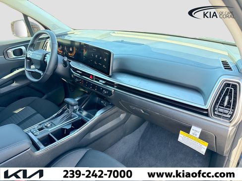 New 2026 Kia Sorento LX FWD image 12