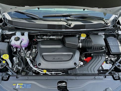 New 2026 Chrysler Voyager LX FWD image 30