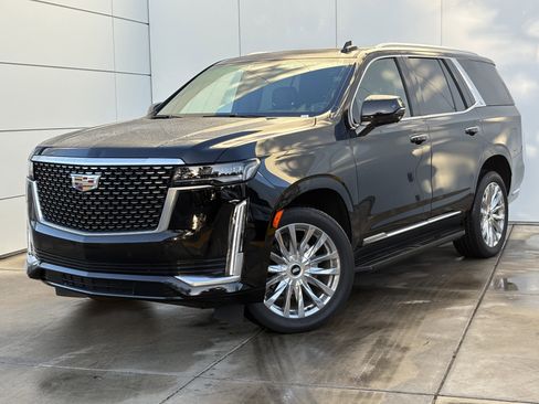 Used 2023 Cadillac Escalade Premium Luxury w/ Performance Package image 2