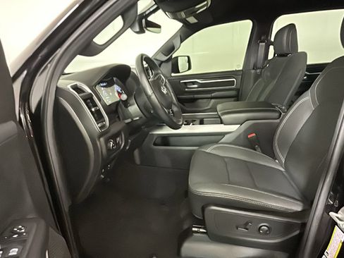 Used 2024 RAM 1500 Big Horn AWD/4WD image 14