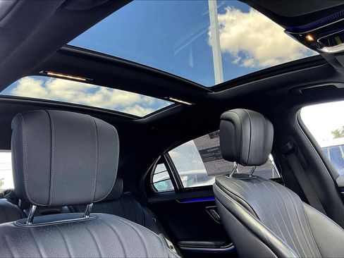 Certified 2022 Mercedes-Benz S 500 4MATIC w/ AMG Line Package image 14