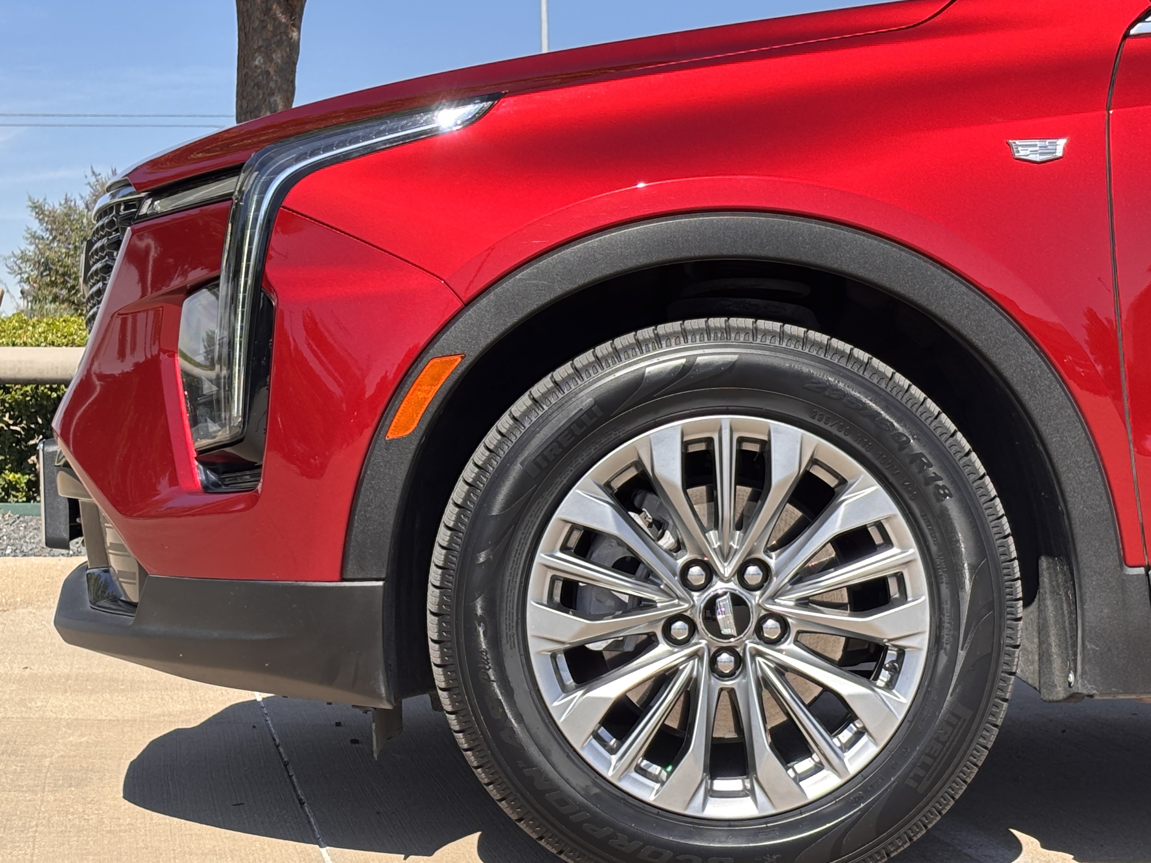 Used 2024 Cadillac XT4 Premium Luxury FWD image 11