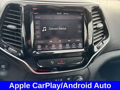 Used 2019 Jeep Cherokee Limited image 19