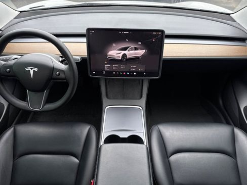 Used 2023 Tesla Model 3 Standard Range image 15