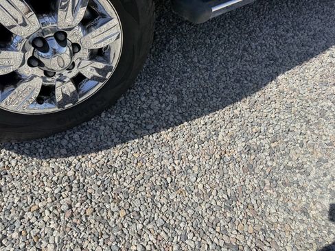 Used 2010 Ford F150 Lariat image 22