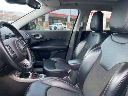 Used 2020 Jeep Compass Latitude FWD image 10