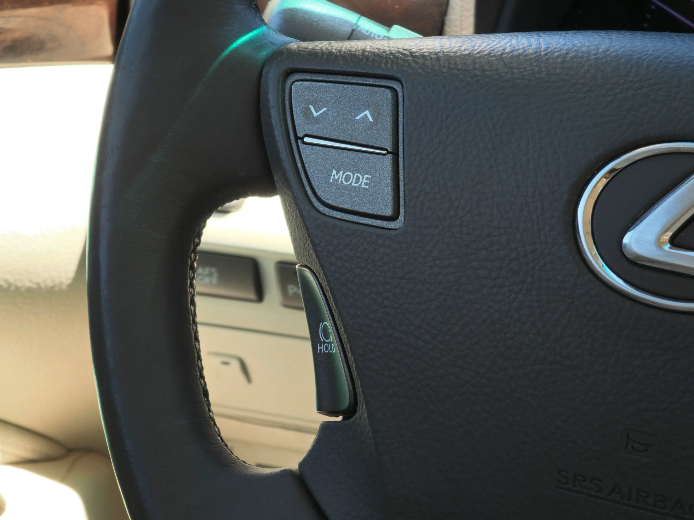 Used 2007 Lexus LS 460 RWD image 19