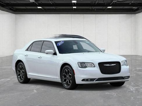 Used 2018 Chrysler 300 S w/ 300S Premium Group AWD/4WD image 3
