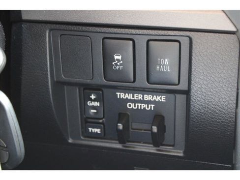 Used 2016 Toyota Tundra SR5 AWD/4WD image 23