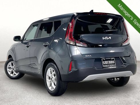 Used 2025 Kia Soul LX w/ LX Technology Package FWD image 15